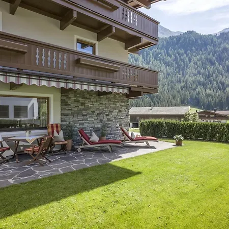Haus Waldheim Bed & Breakfast *