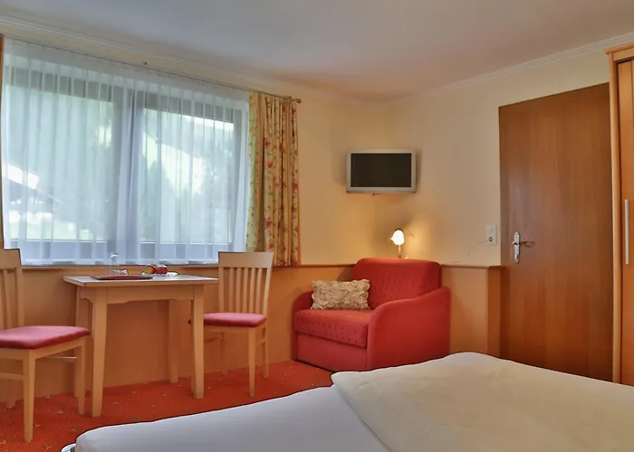 فندق مبيت وإفطار Haus Waldheim 3*