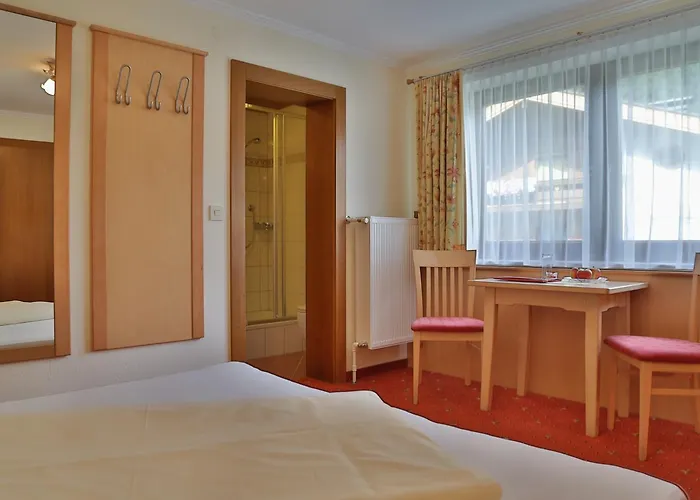 Haus Waldheim Nocleg ze śniadaniem Tux