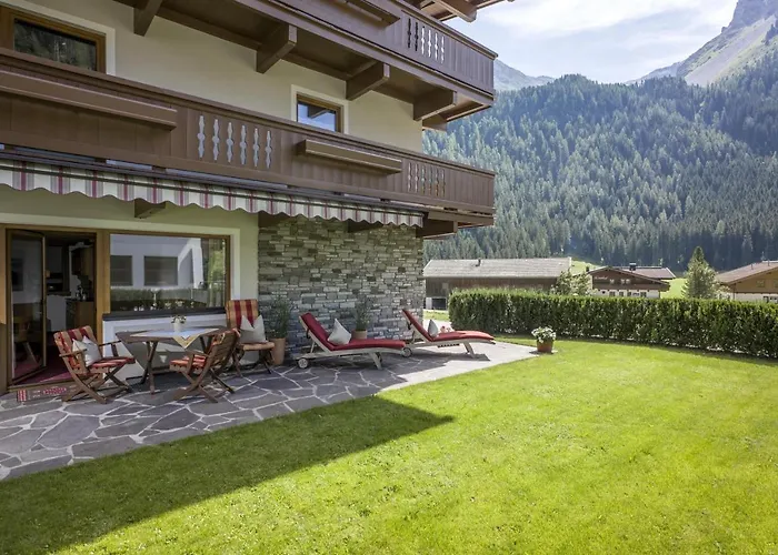 Haus Waldheim Bed & Breakfast 3*