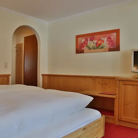 فندق مبيت وإفطار Haus Waldheim تكس