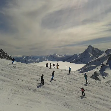 فندق مبيت وإفطار Haus Waldheim تكس